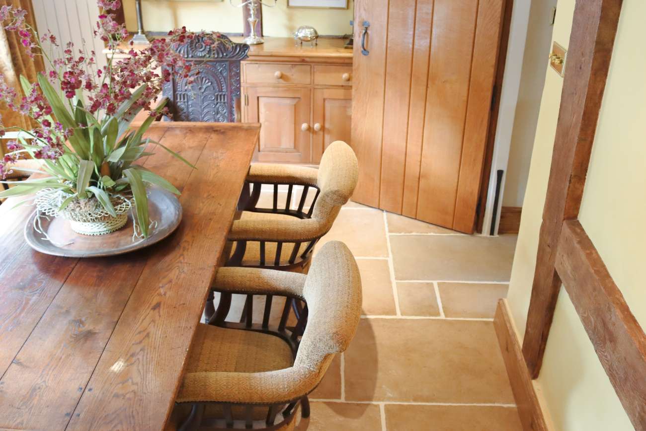Flagstone flooring example from Stratford